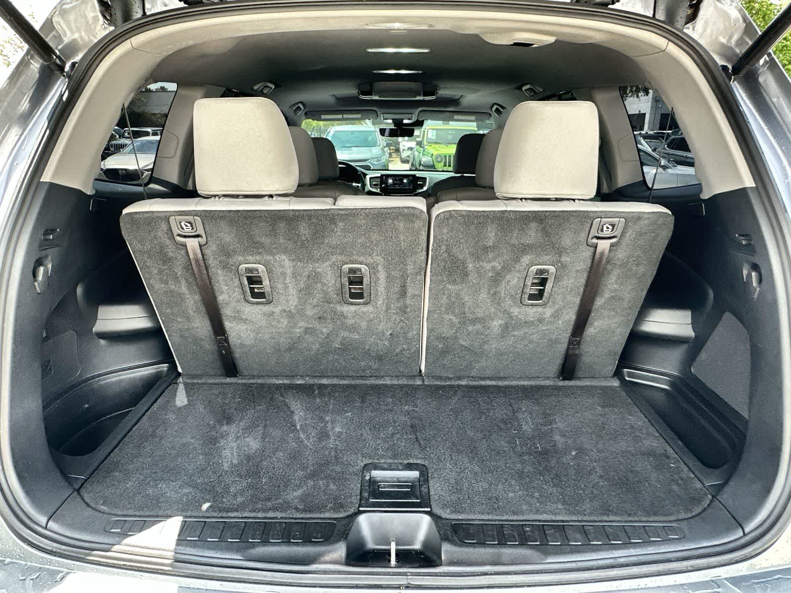 Thumbnail: 2020 Honda Pilot - 17