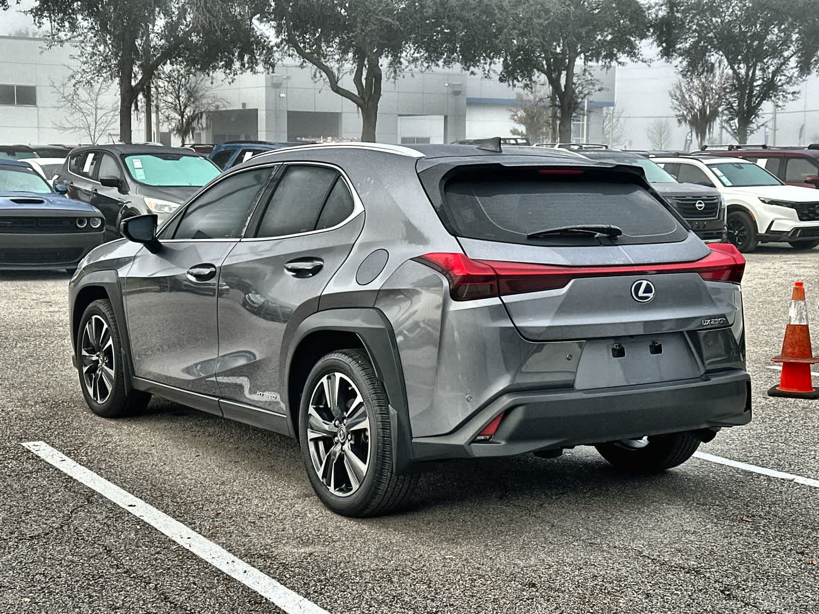Thumbnail: 2021 Lexus UX - 4