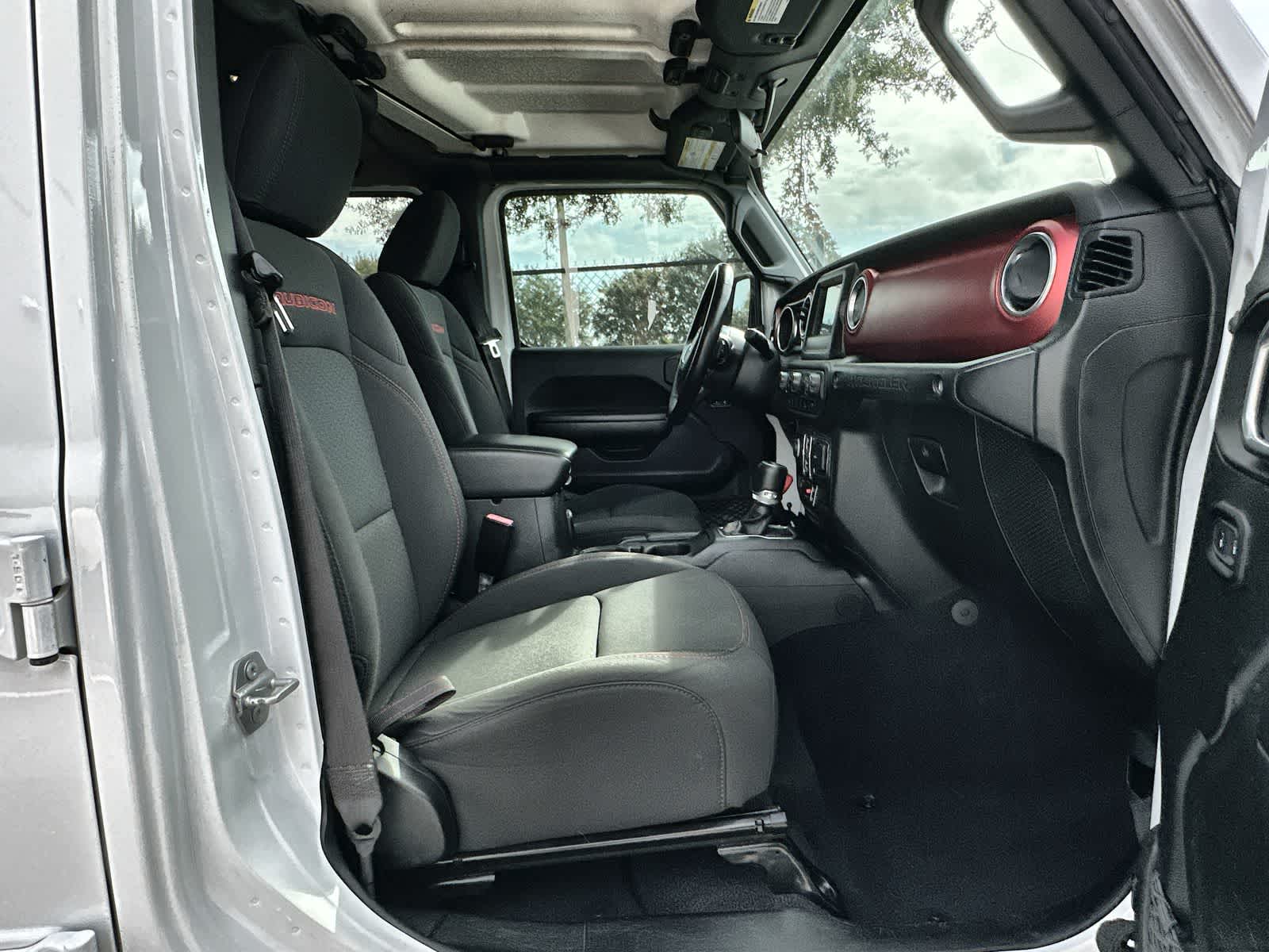 Thumbnail: 2021 Jeep Wrangler - 14