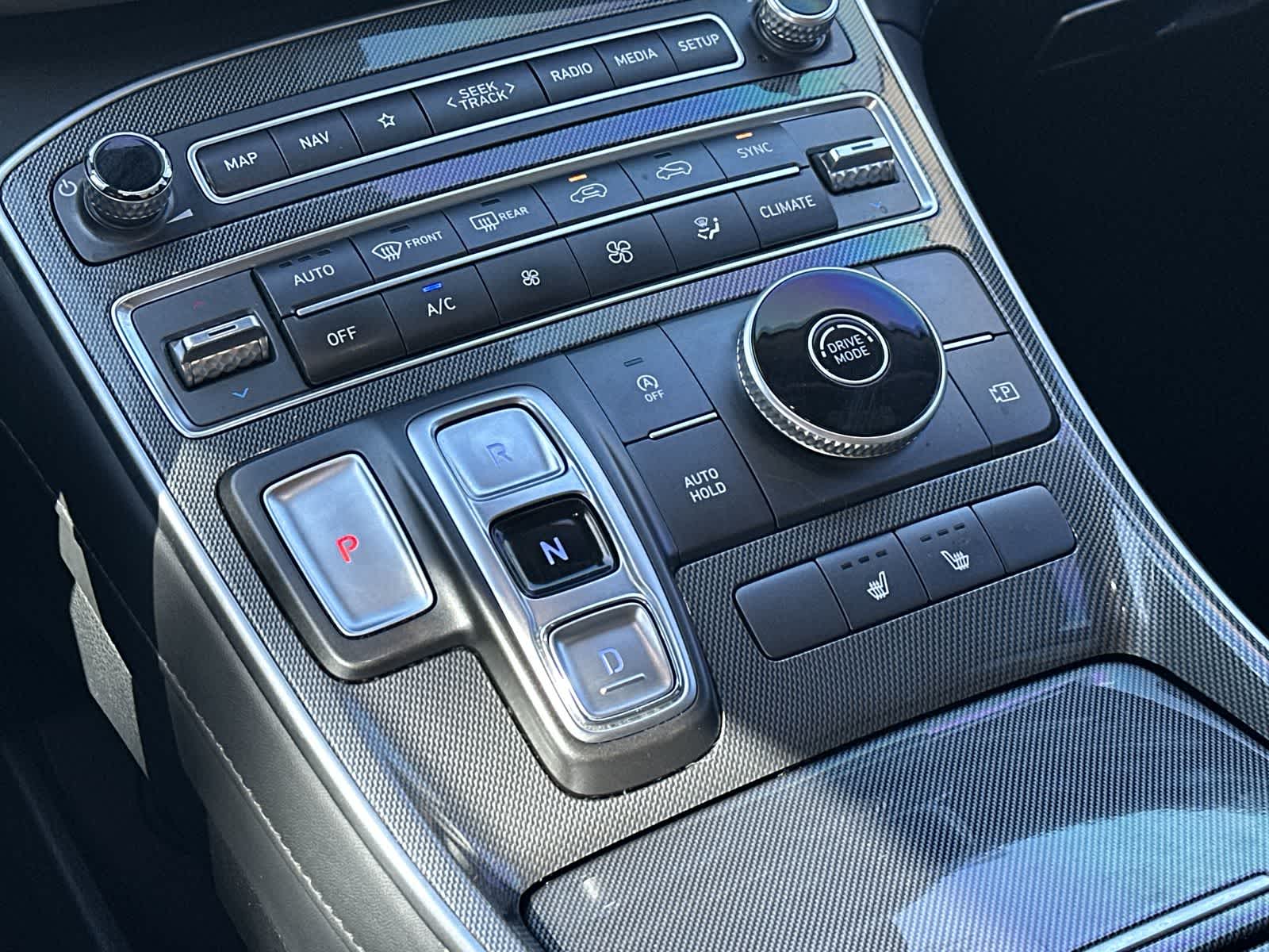 Thumbnail: 2022 Hyundai Santa Fe - 17