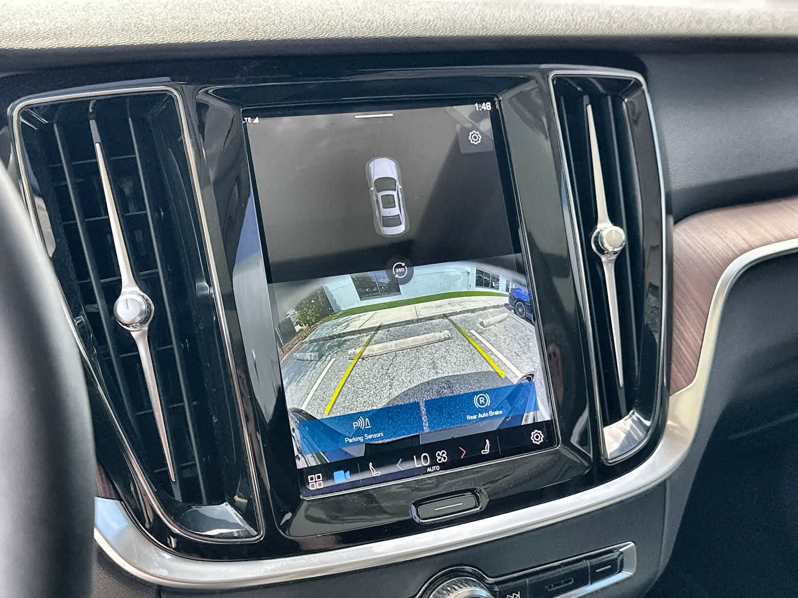 Thumbnail: 2023 Volvo S60 - 27