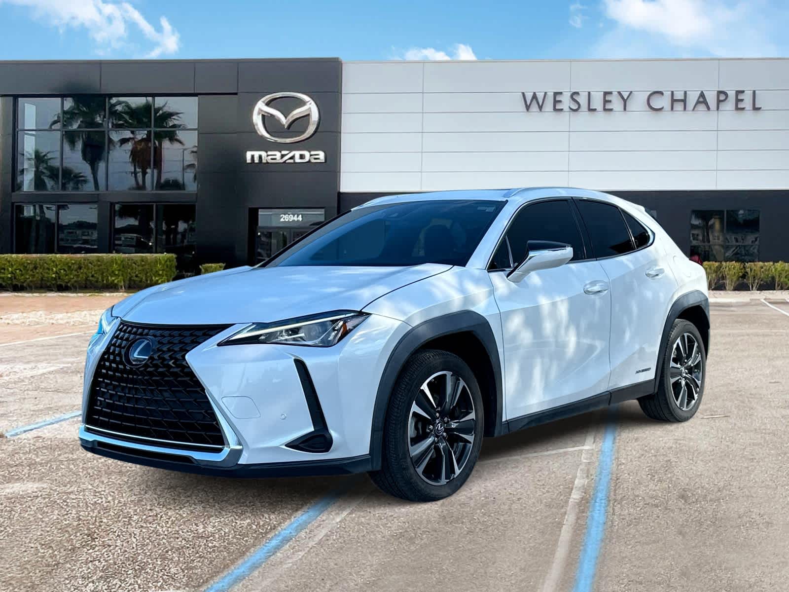 Thumbnail: 2019 Lexus UX - 1