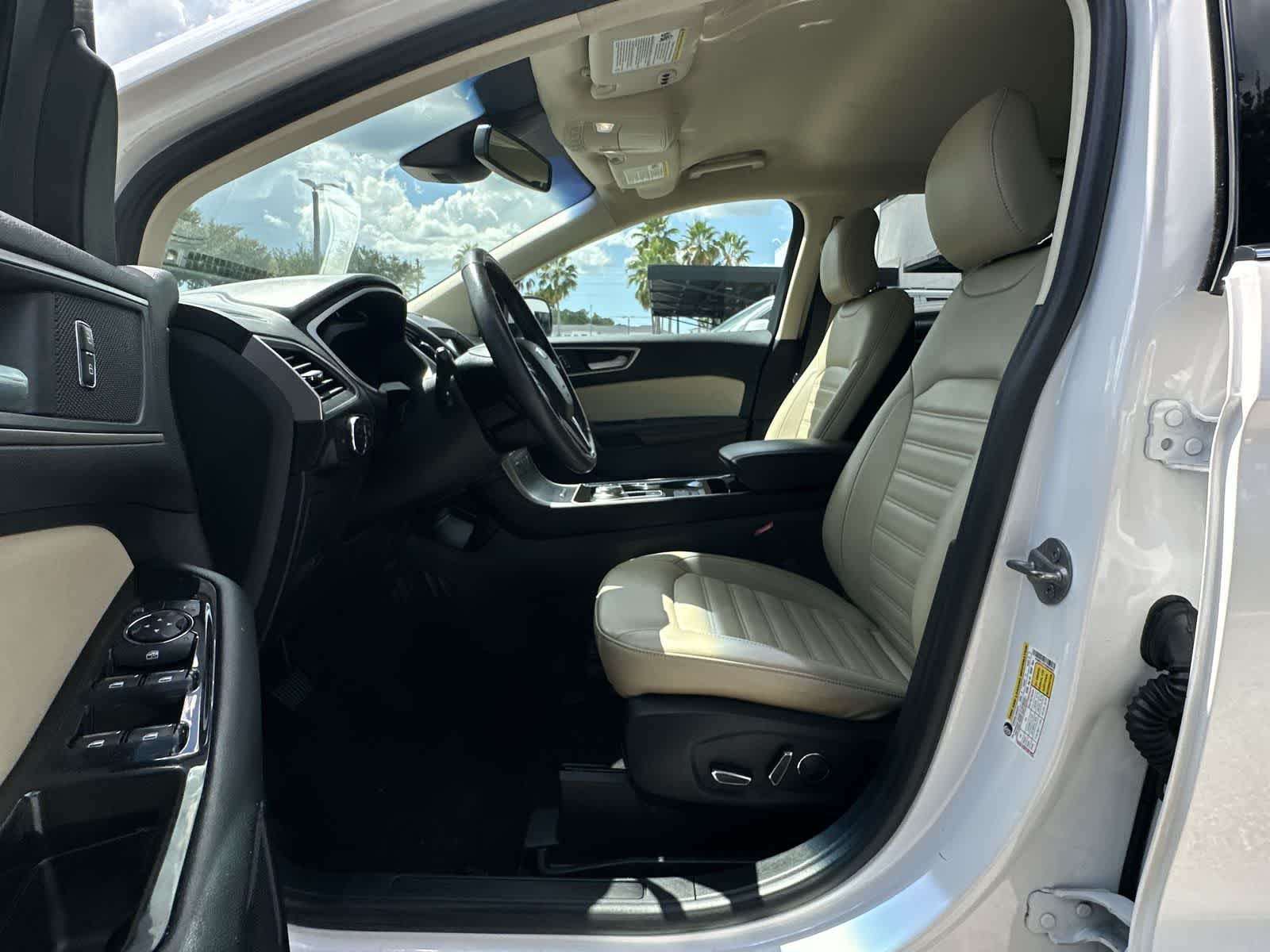 Thumbnail: 2019 Ford Edge - 2