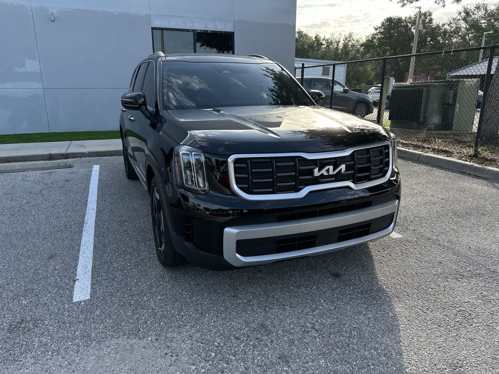 Thumbnail: 2024 Kia Telluride - 10