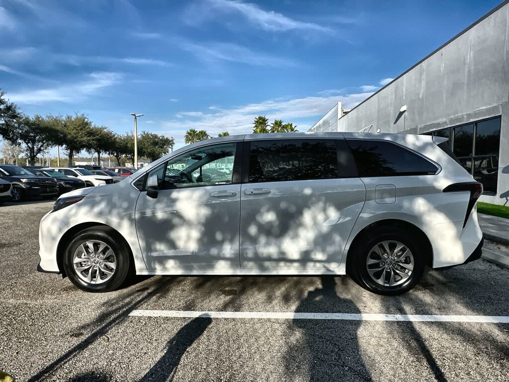Used 2024 Toyota Sienna LE Van