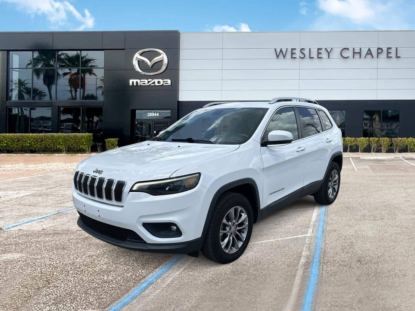 2019 Jeep Cherokee Latitude Hero Image