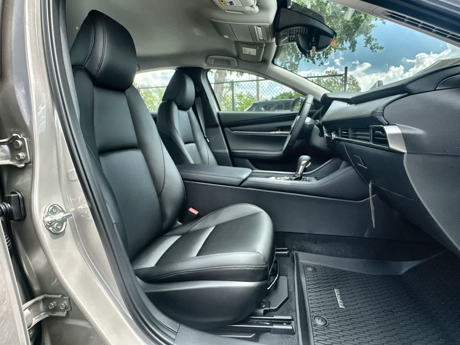 Thumbnail: 2026 Mazda Mazda3 - 9