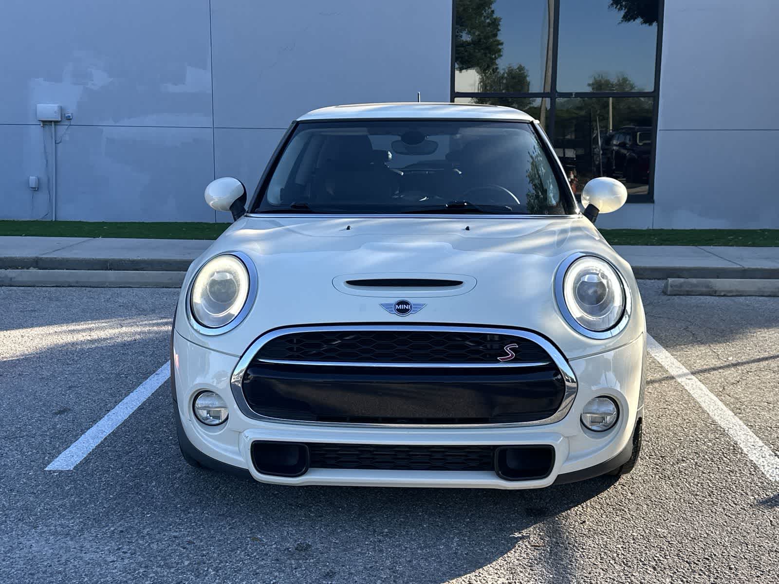 Thumbnail: 2014 MINI Cooper Hardtop - 12