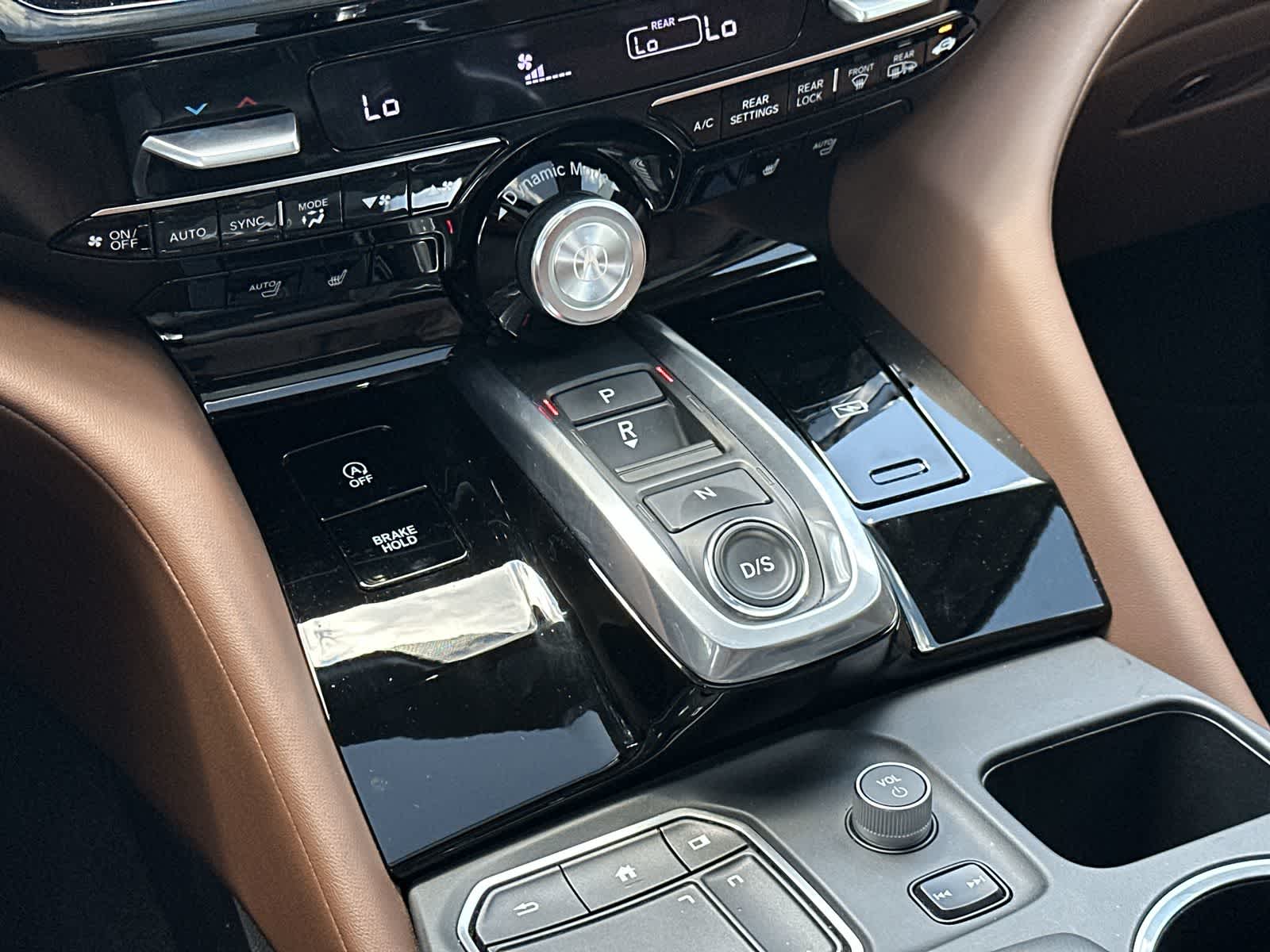 Thumbnail: 2023 Acura MDX - 17