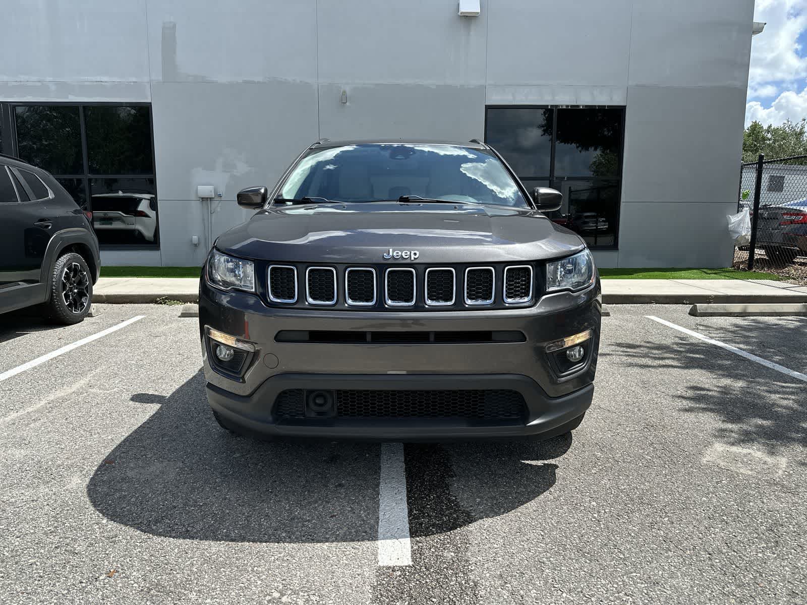 Thumbnail: 2020 Jeep Compass - 12