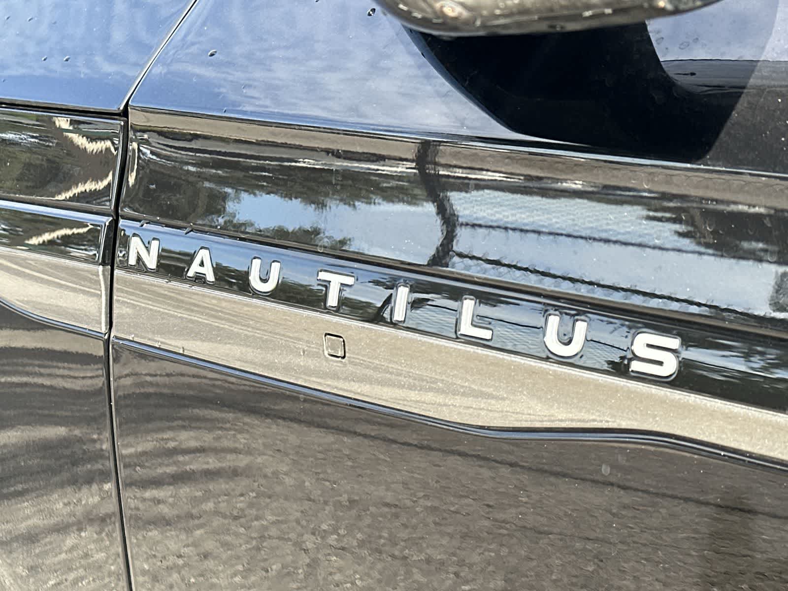 Thumbnail: 2024 Lincoln Nautilus - 7