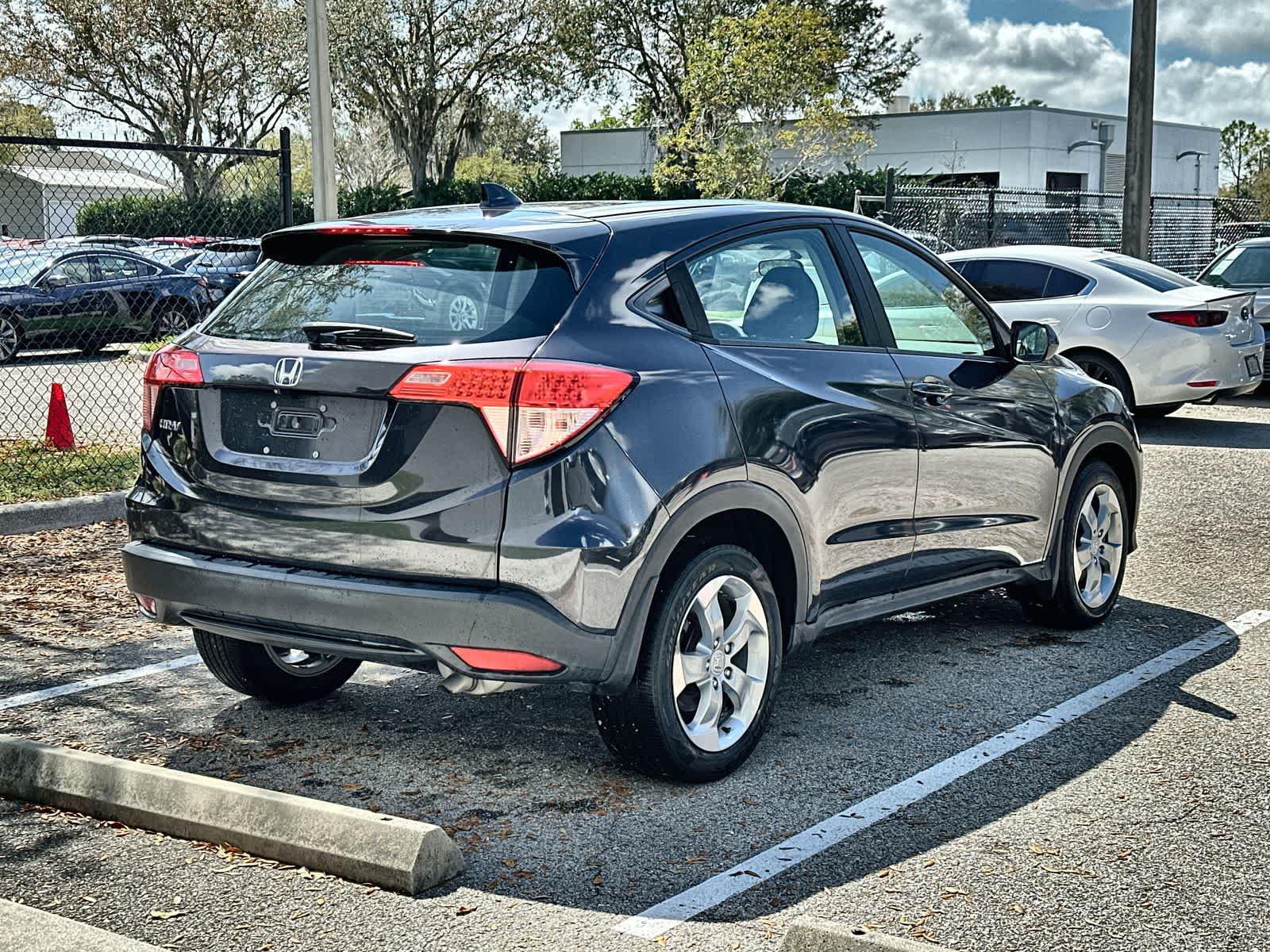 Thumbnail: 2018 Honda HR-V - 8
