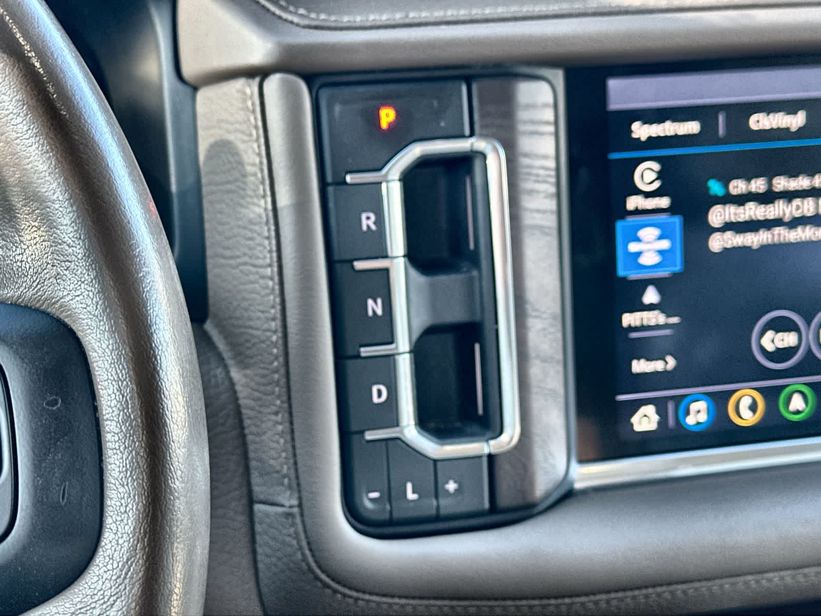 Thumbnail: 2021 GMC Yukon - 17