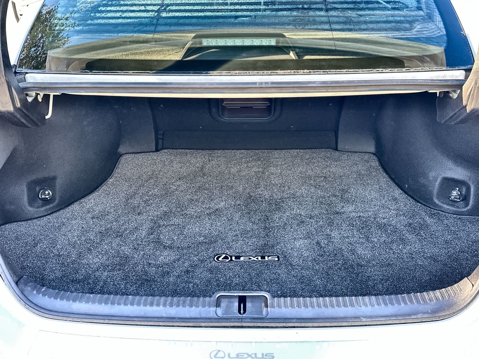 Thumbnail: 2019 Lexus ES - 17