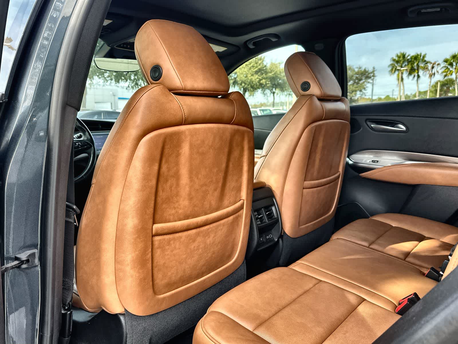 Thumbnail: 2019 Cadillac XT4 - 12