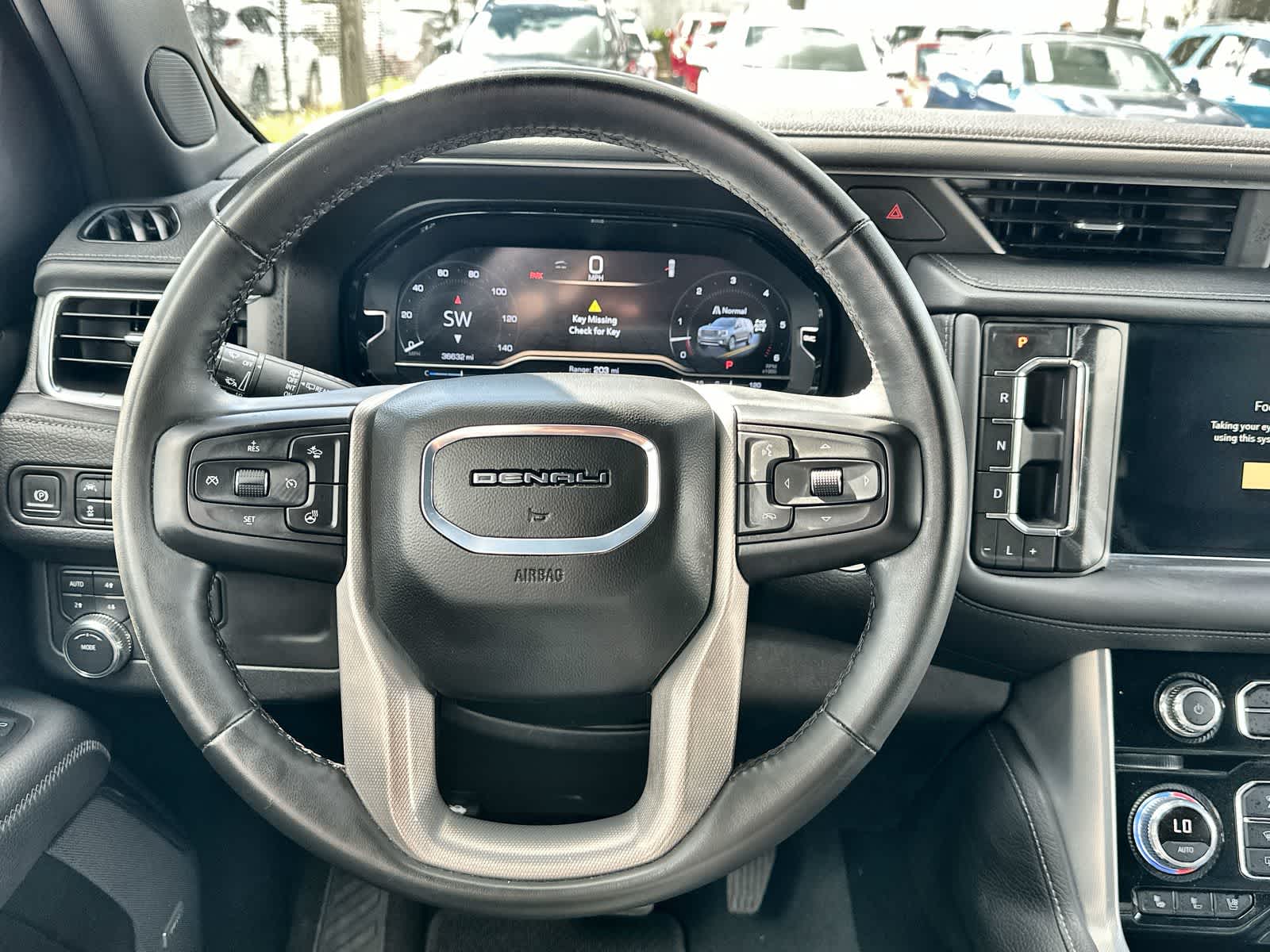 Thumbnail: 2024 GMC Yukon XL - 15