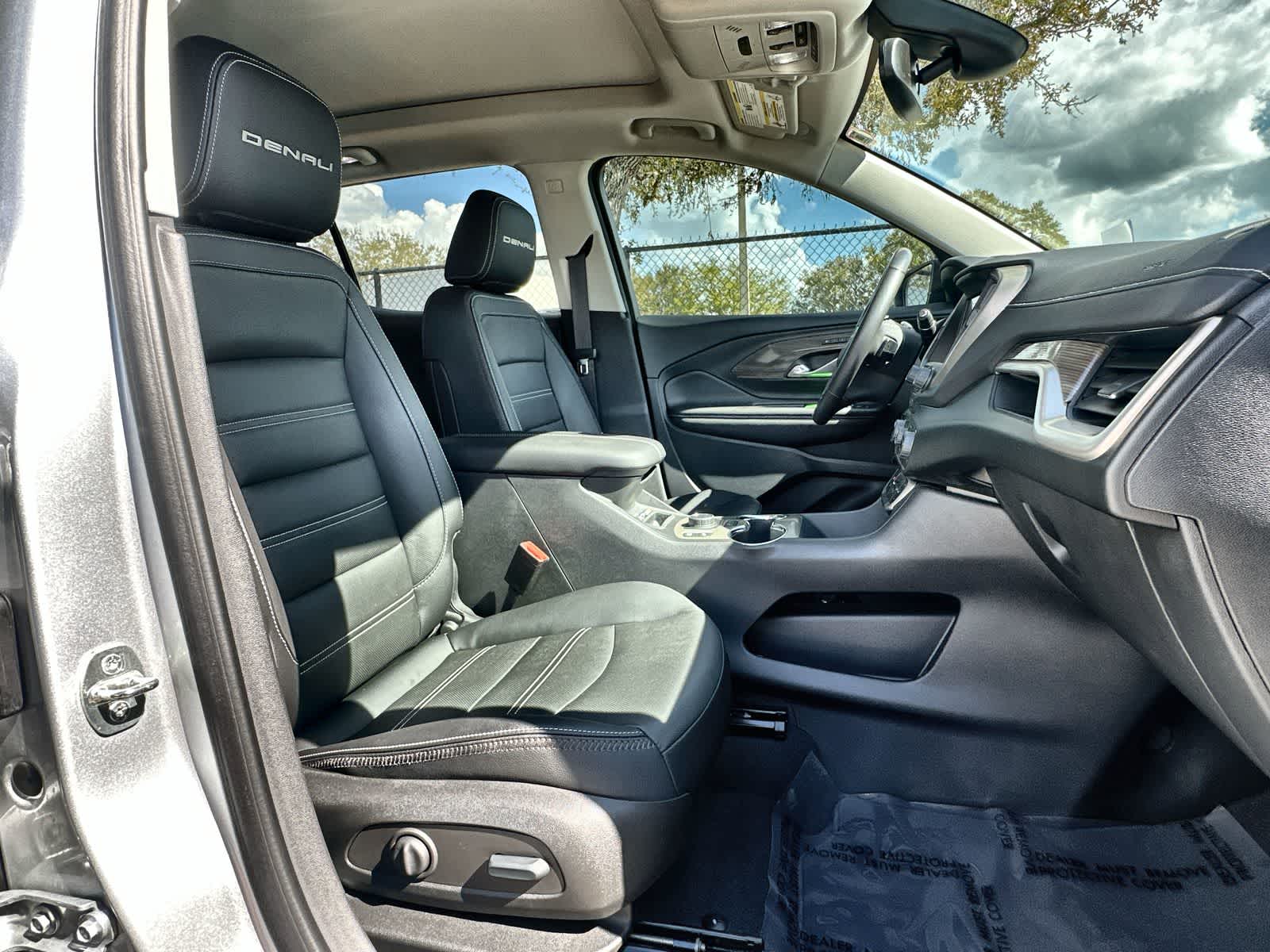 Thumbnail: 2022 GMC Terrain - 9