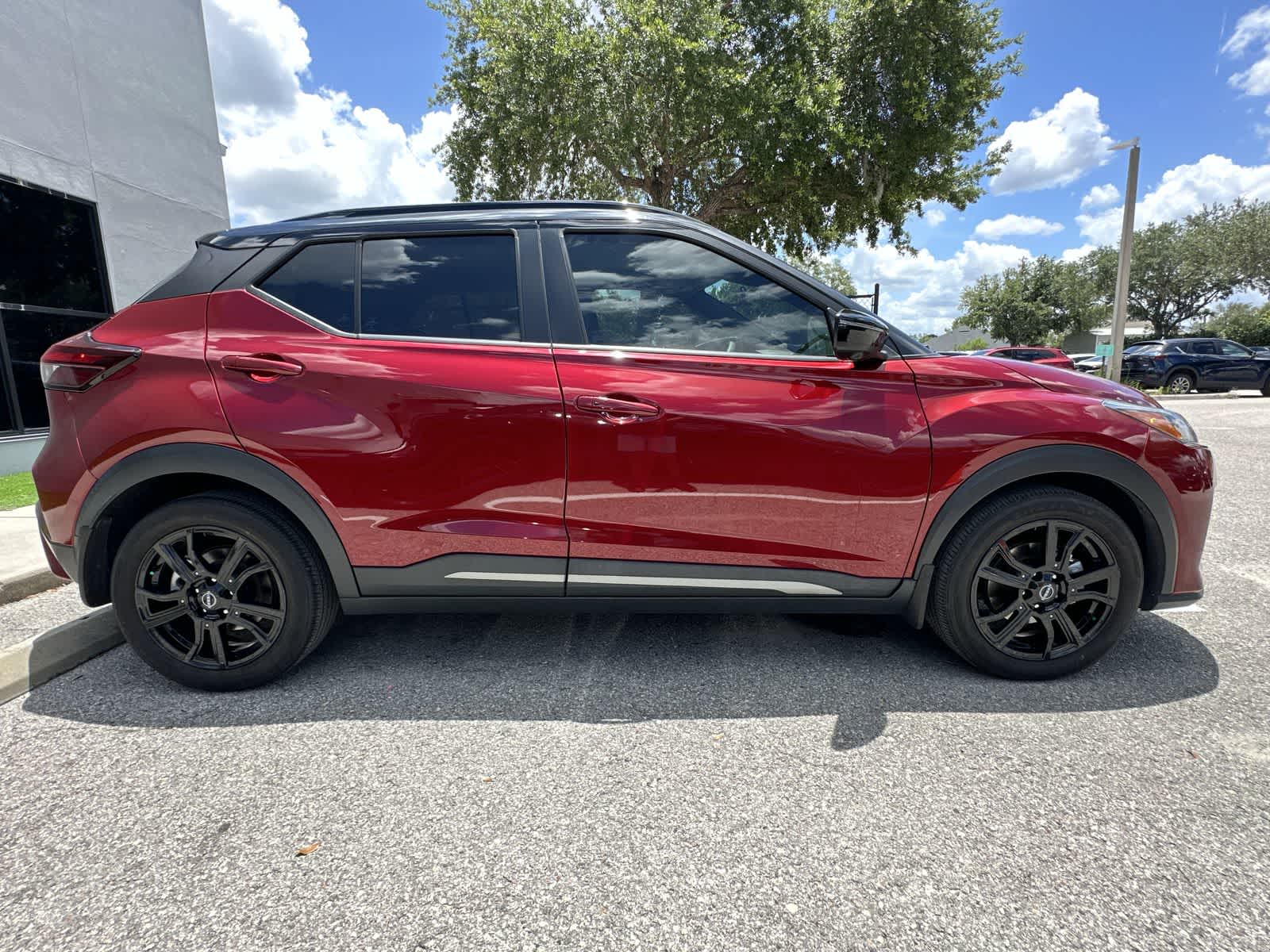 Thumbnail: 2023 Nissan Kicks - 10