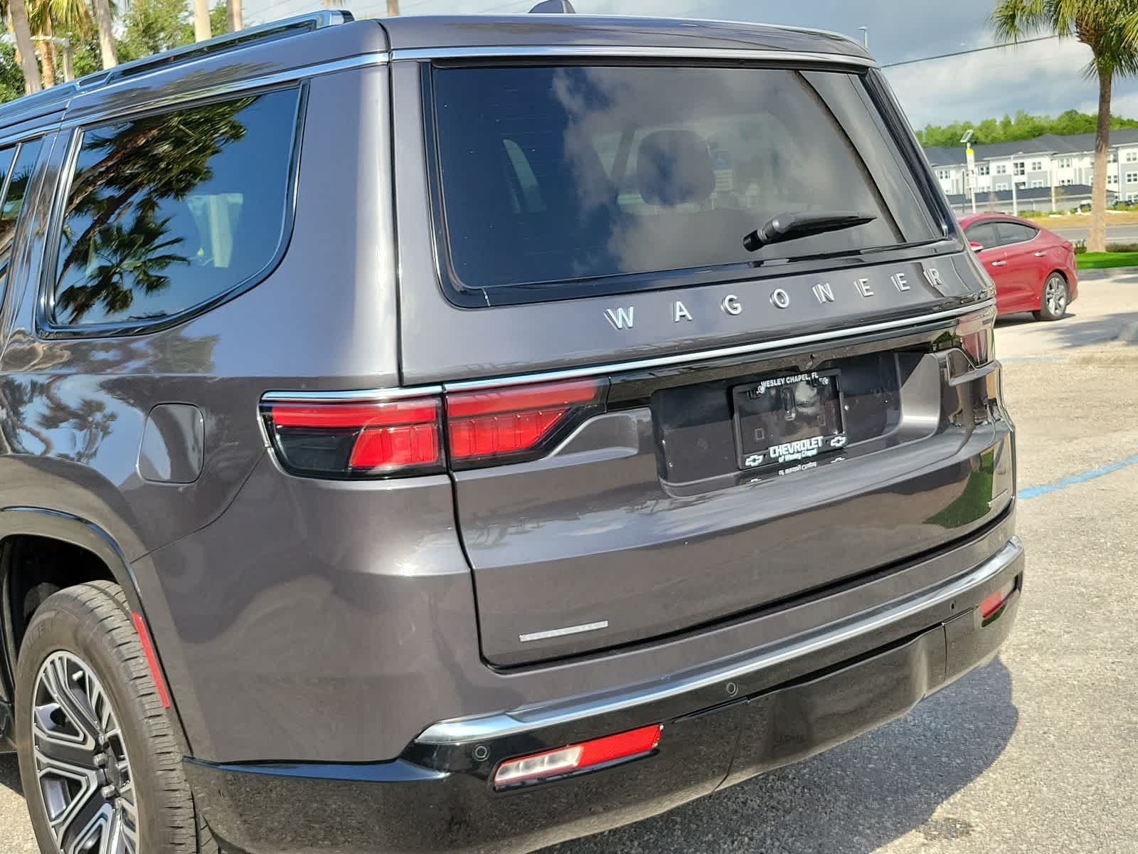 Thumbnail: 2022 Jeep Wagoneer - 8