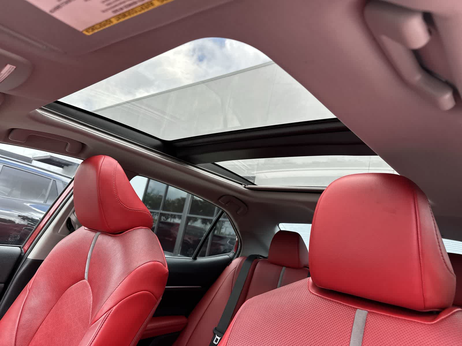 Thumbnail: 2021 Toyota Camry - 28