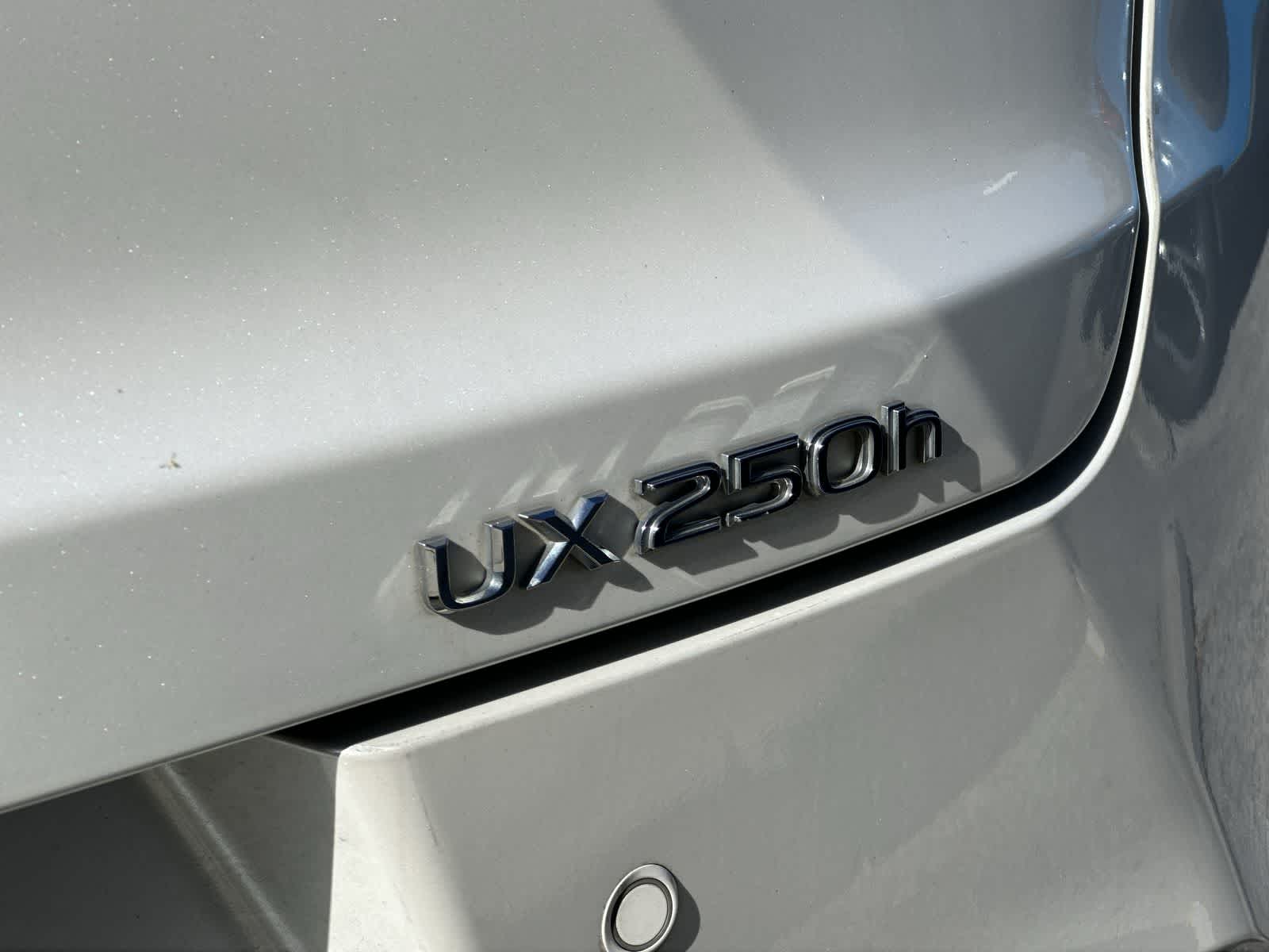 Thumbnail: 2019 Lexus UX - 7
