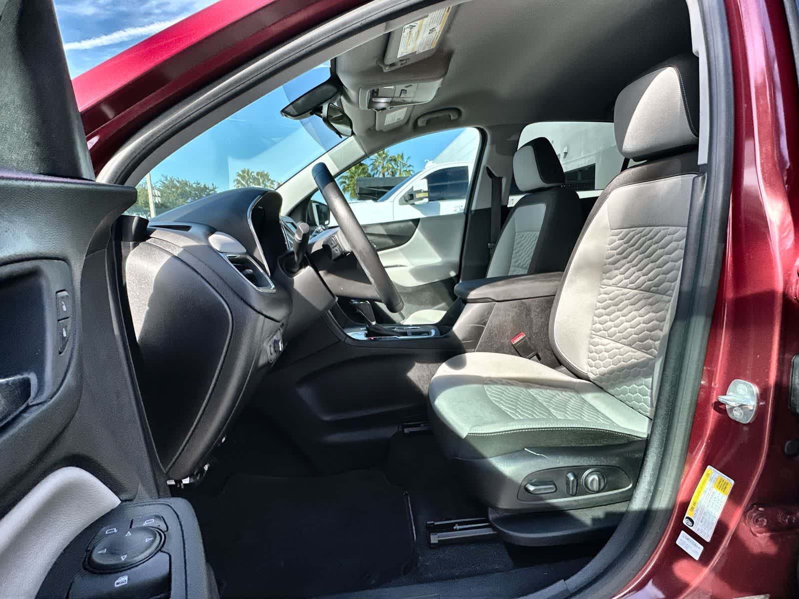 Thumbnail: 2018 Chevrolet Equinox - 11