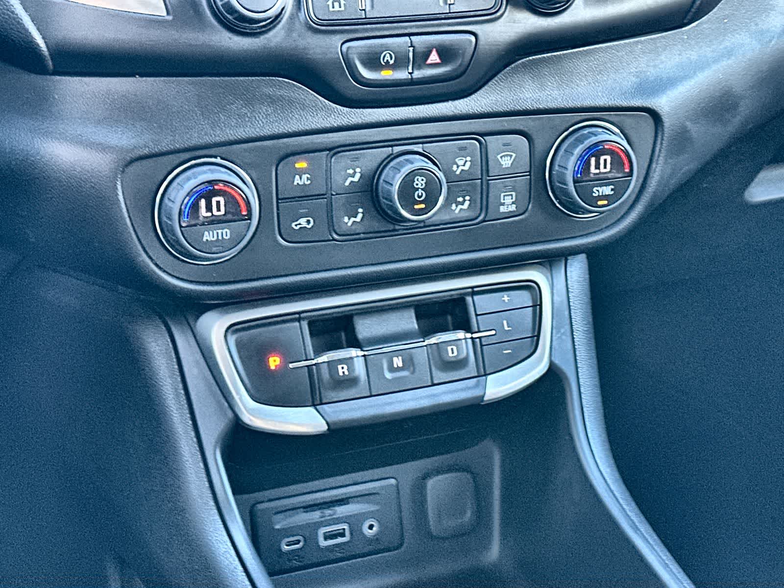 Thumbnail: 2023 GMC Terrain - 17