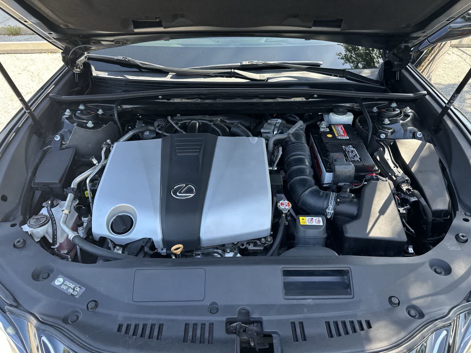 Thumbnail: 2022 Lexus ES - 11