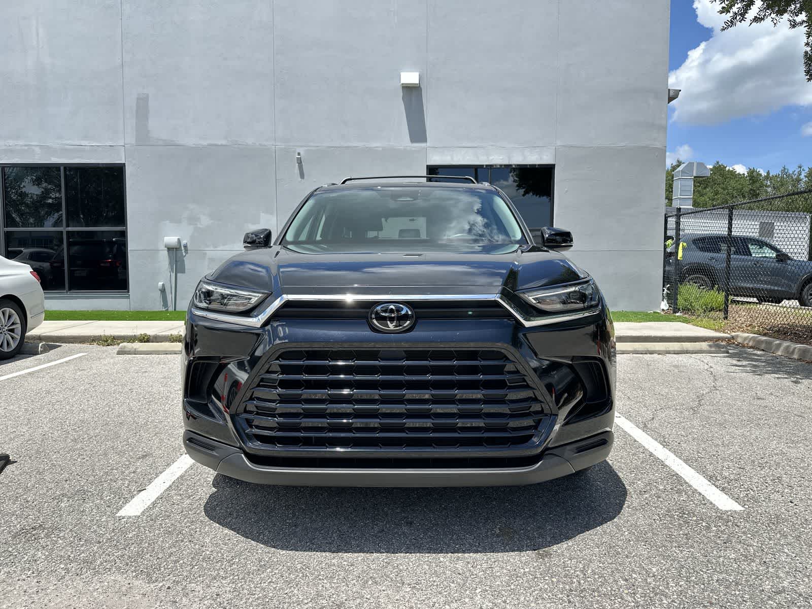 Thumbnail: 2024 Toyota Grand Highlander - 12