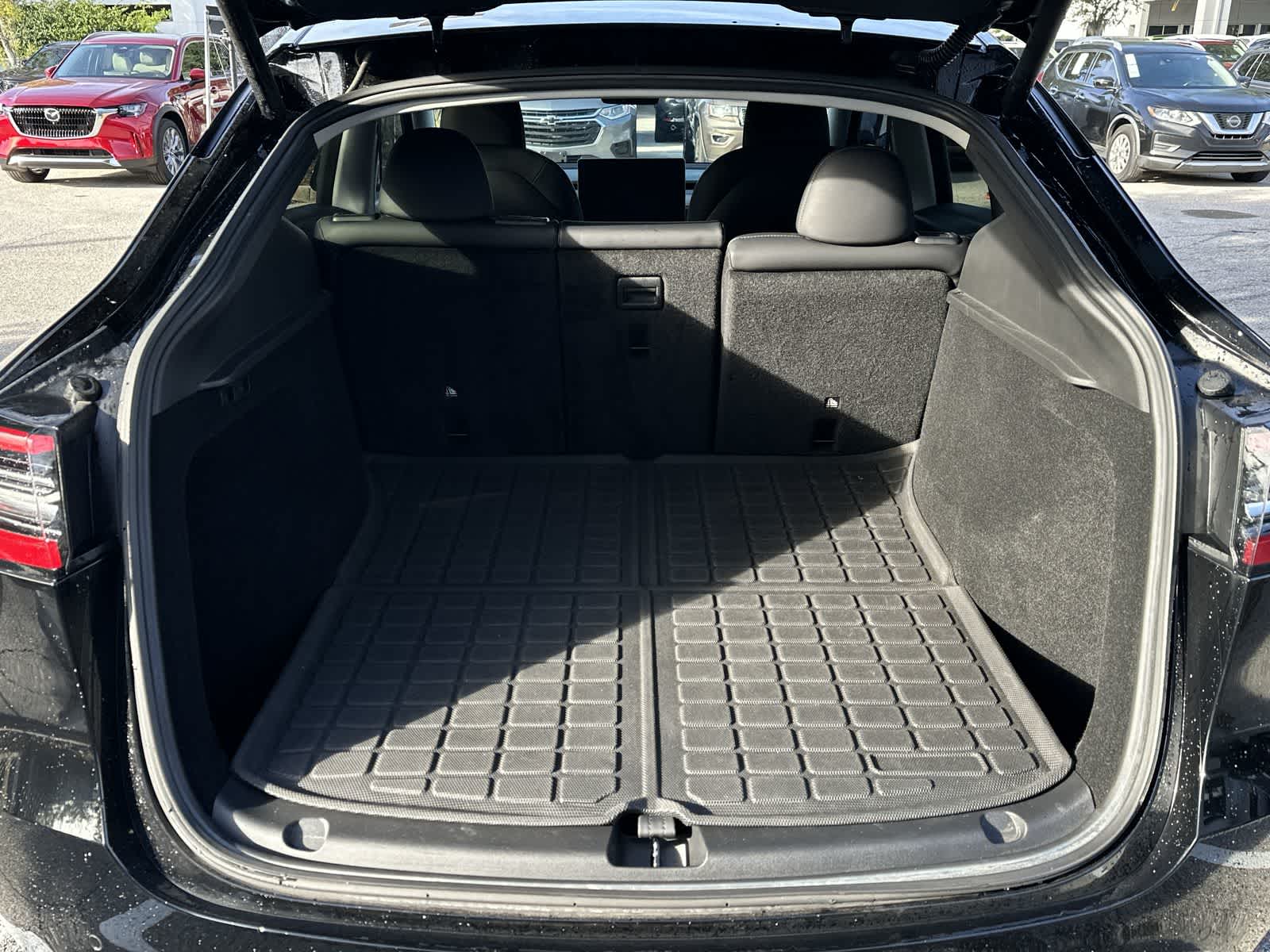 Thumbnail: 2022 Tesla Model Y - 16