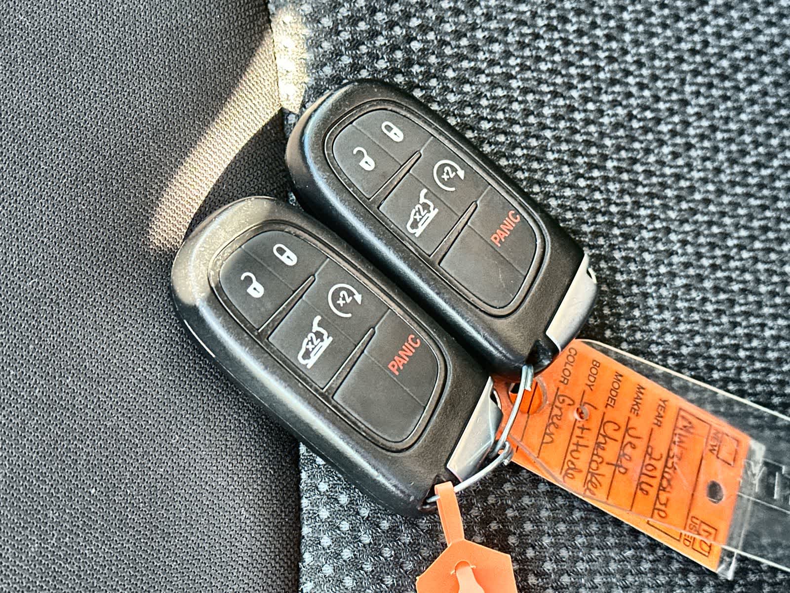 Thumbnail: 2016 Jeep Cherokee - 27