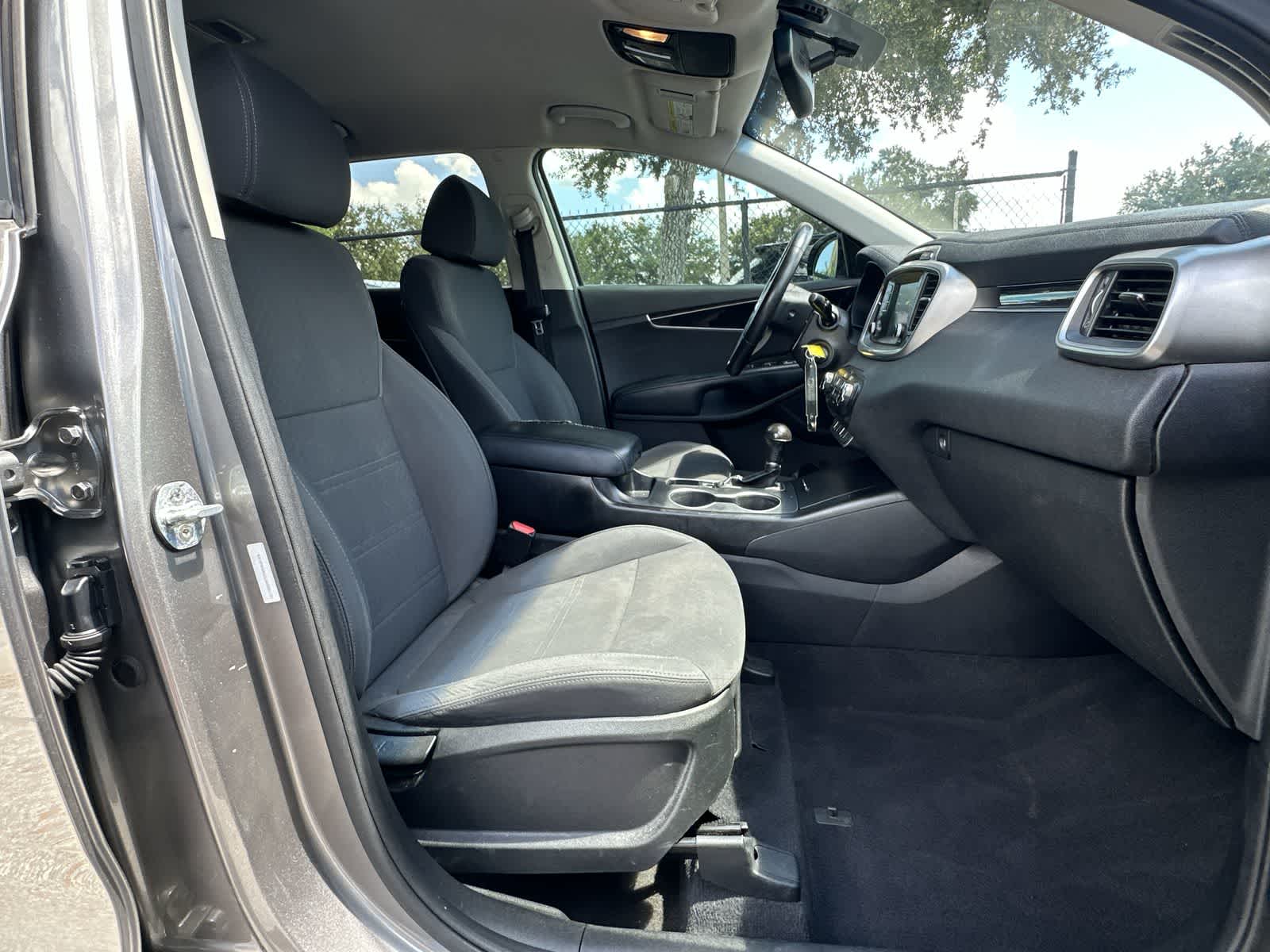 Thumbnail: 2018 Kia Sorento - 12
