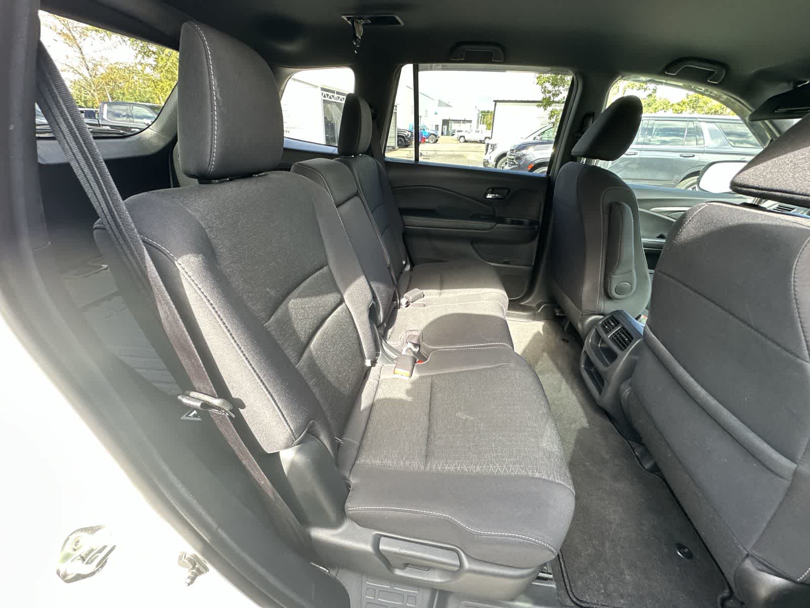 Thumbnail: 2019 Honda Passport - 13