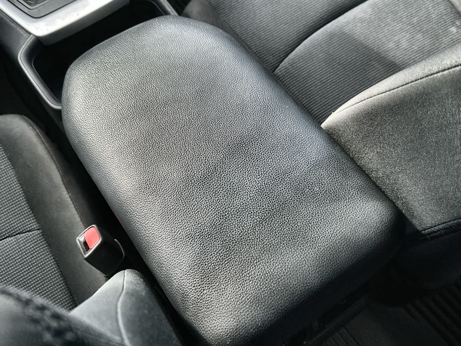 Thumbnail: 2023 Toyota RAV4 - 15