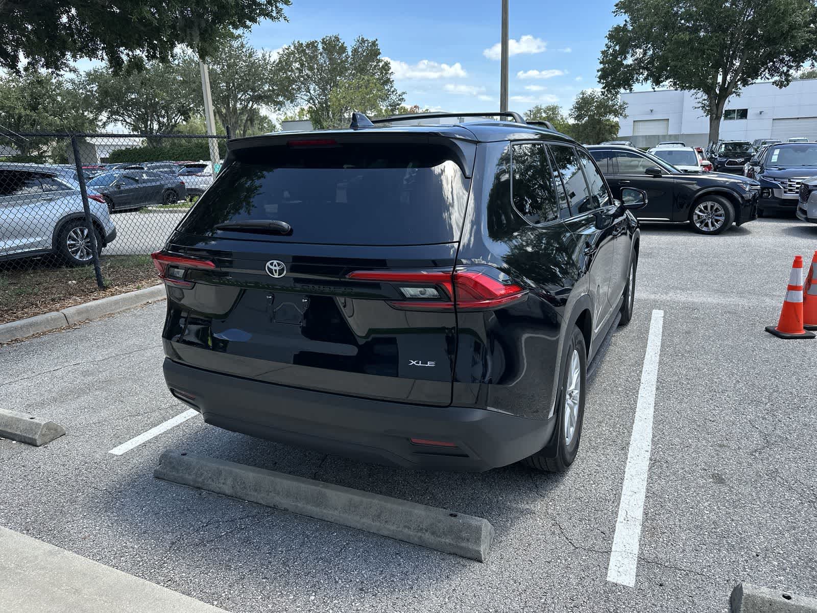 Thumbnail: 2024 Toyota Grand Highlander - 8