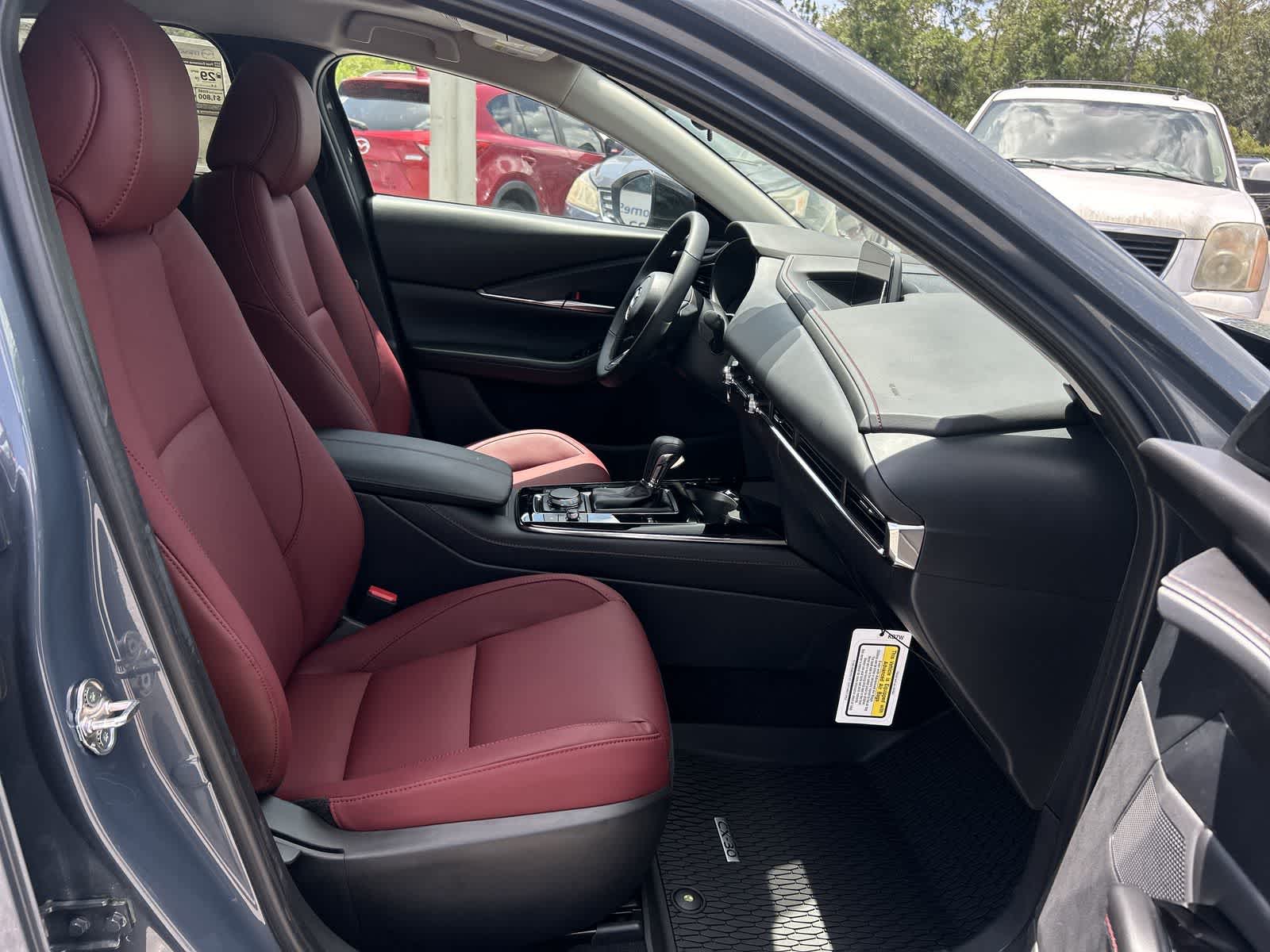 2025 Mazda CX-30 Carbon 14