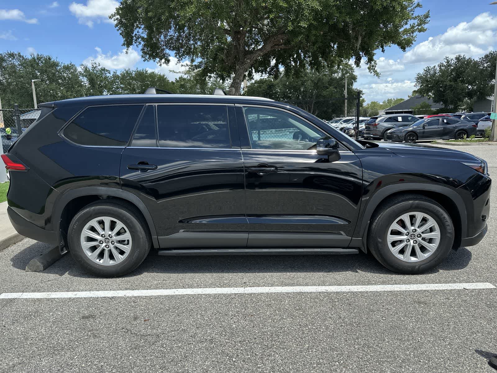 Thumbnail: 2024 Toyota Grand Highlander - 10