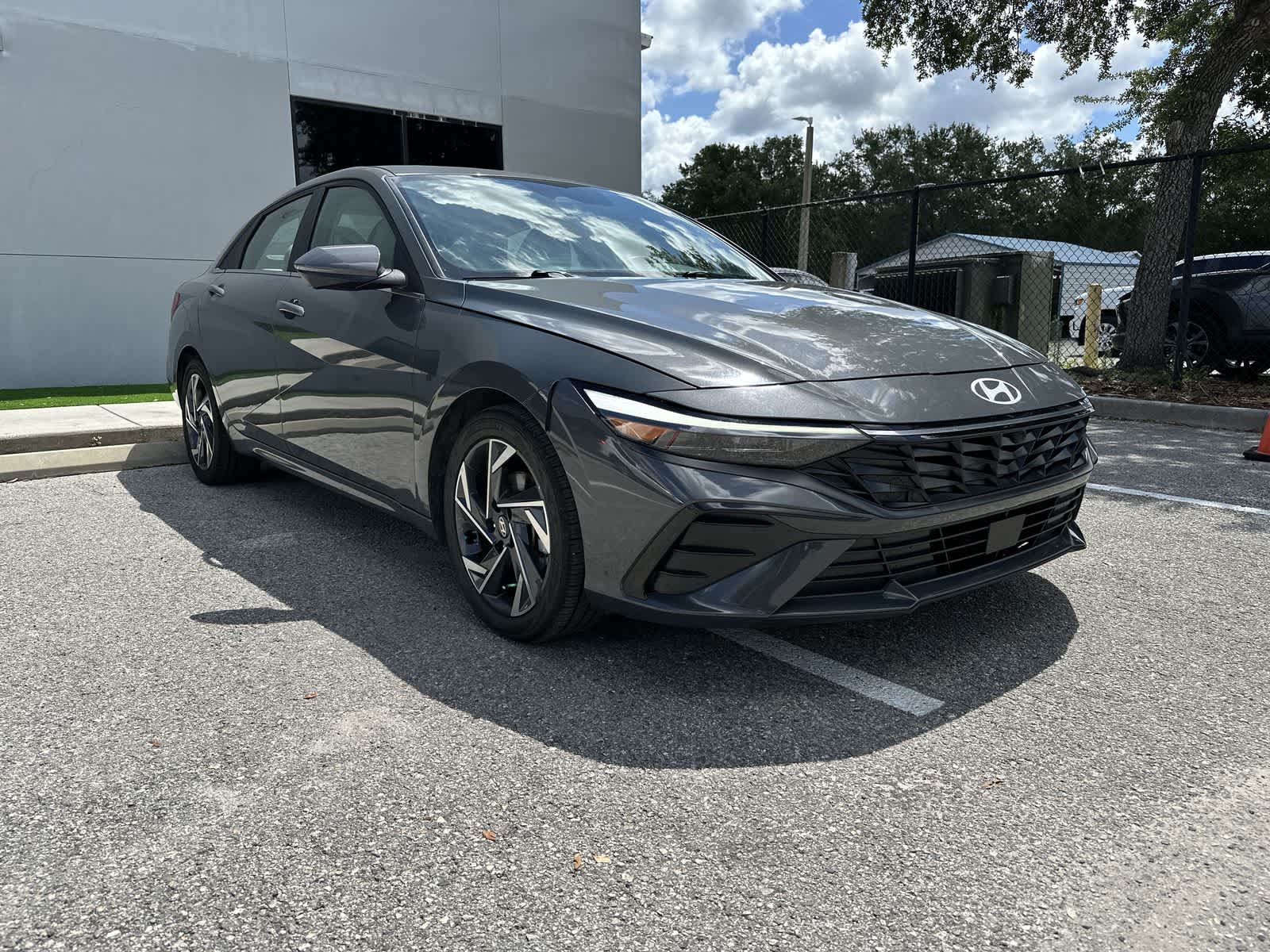 Thumbnail: 2024 Hyundai Elantra - 10