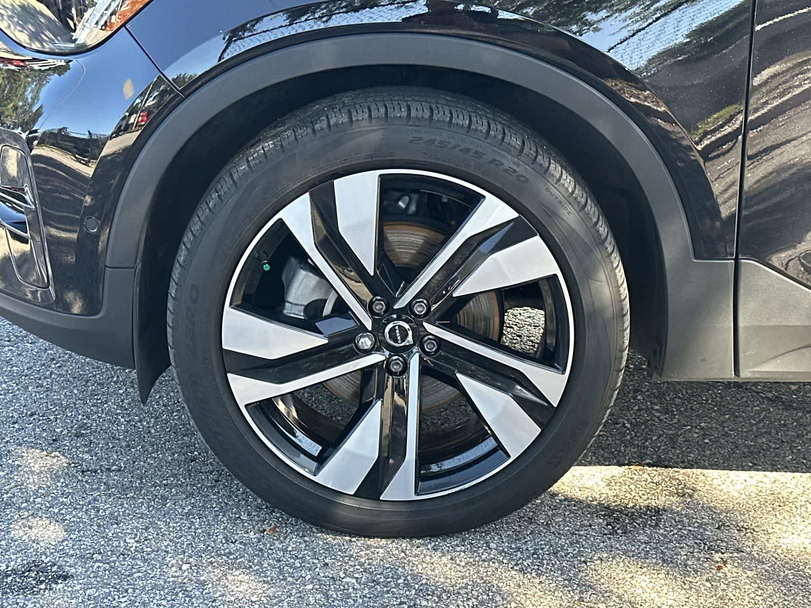 Thumbnail: 2024 Volvo XC40 - 8