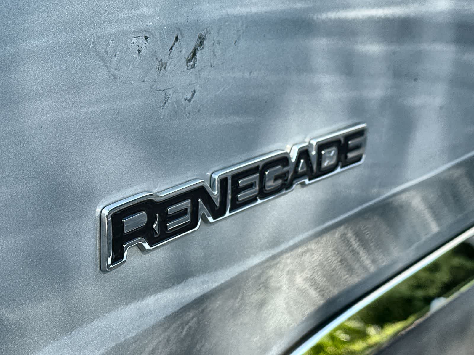 Thumbnail: 2018 Jeep Renegade - 7