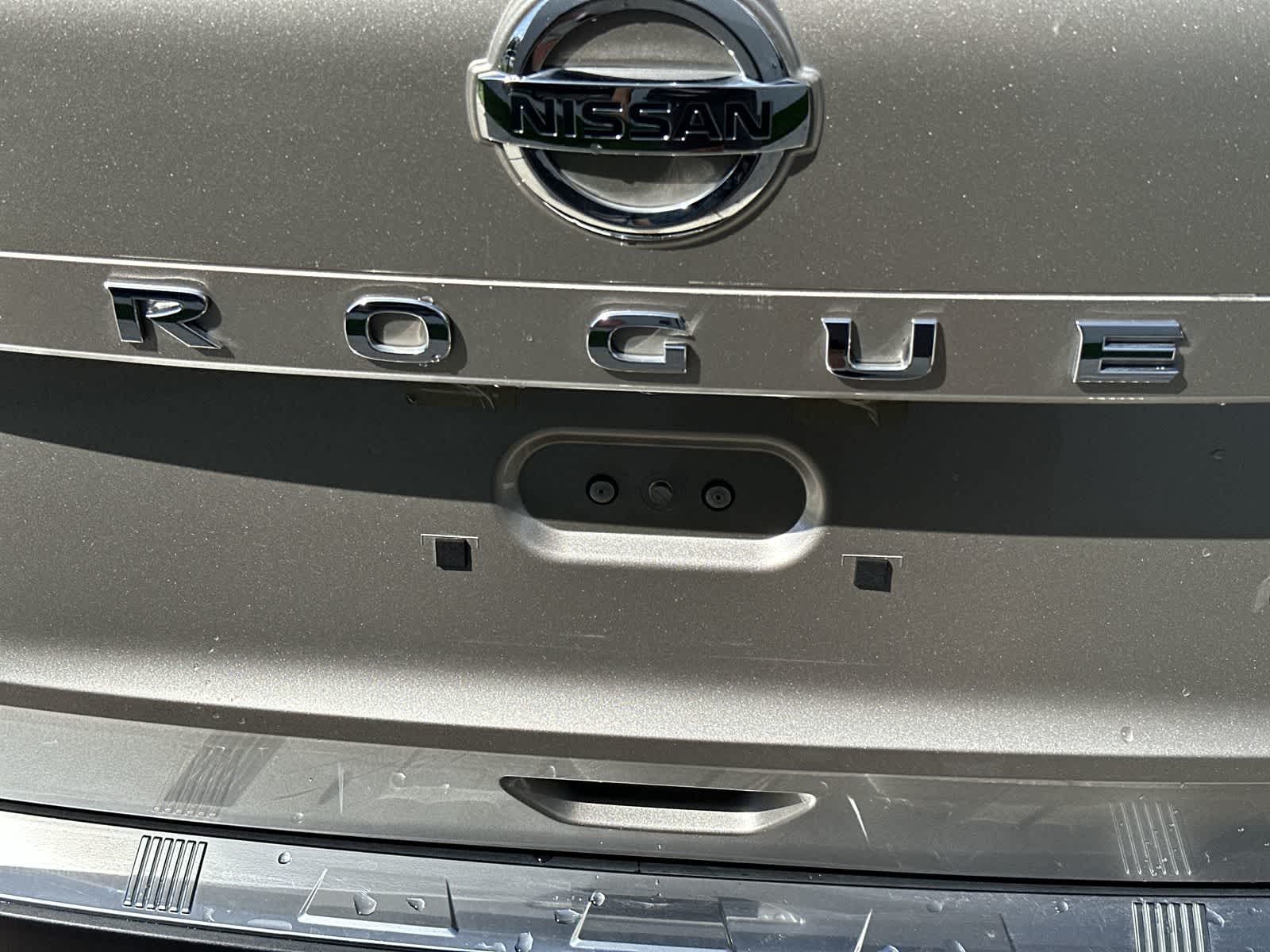 Thumbnail: 2021 Nissan Rogue - 14