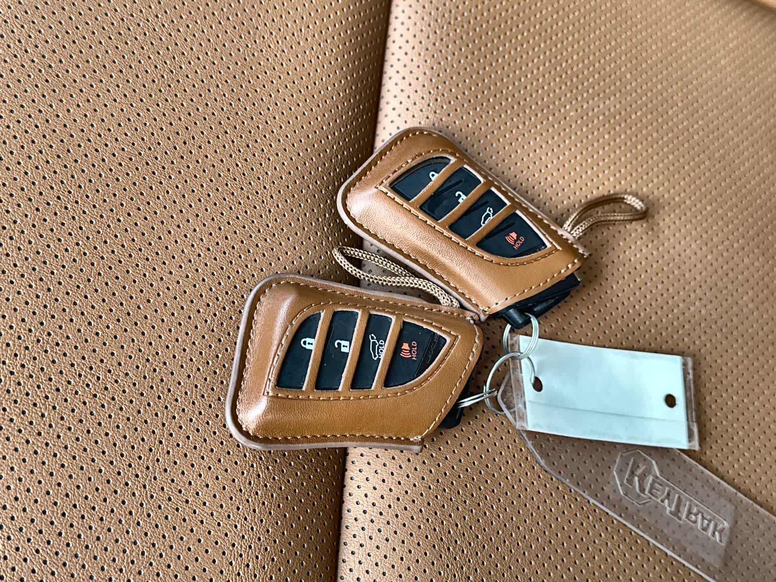 Thumbnail: 2021 Lexus UX - 20