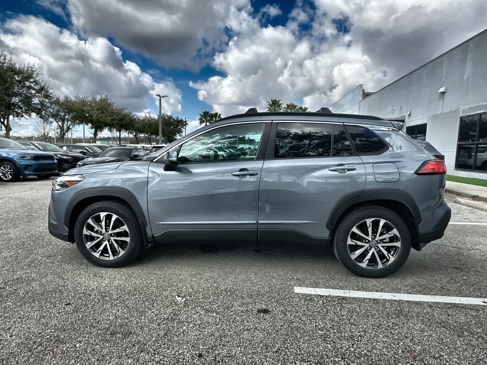 Thumbnail: 2022 Toyota Corolla Cross - 5