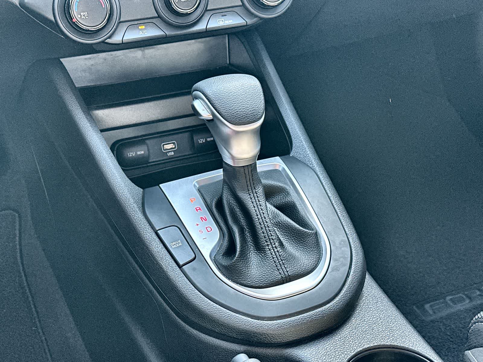 Thumbnail: 2023 Kia Forte - 23