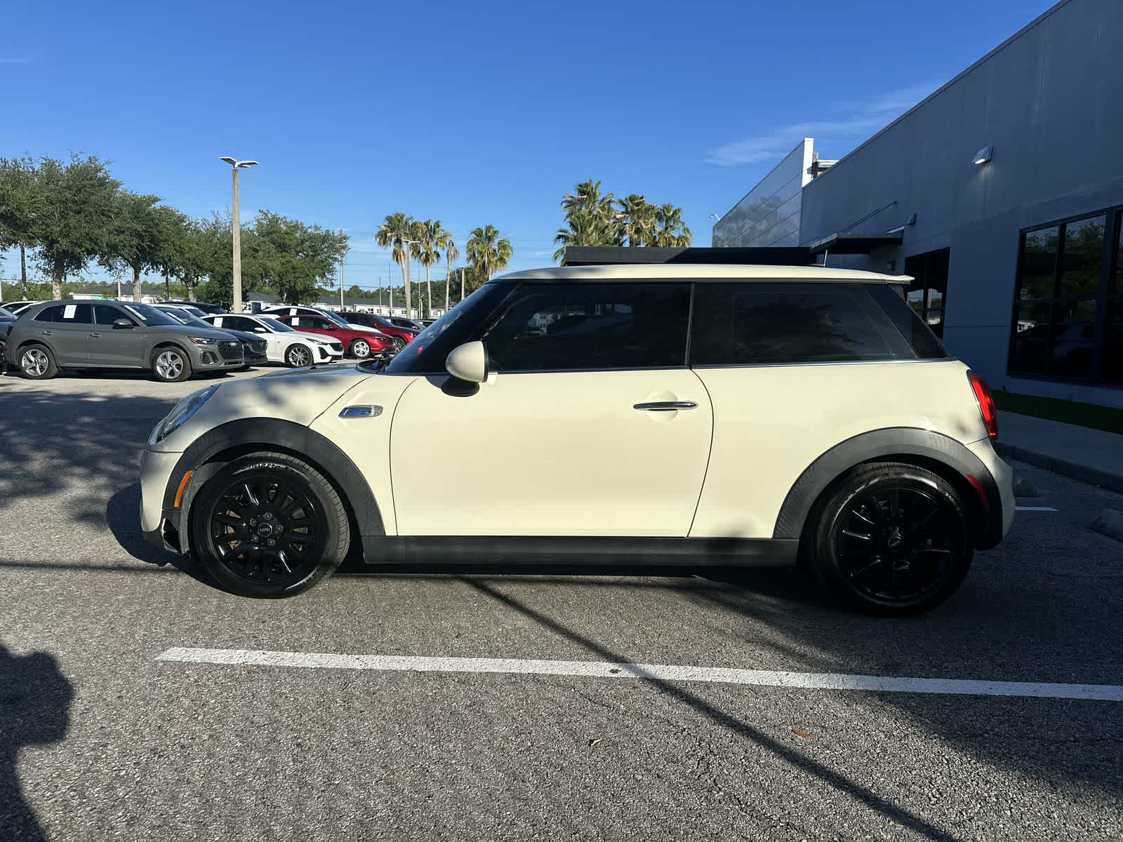 Thumbnail: 2014 MINI Cooper Hardtop - 5