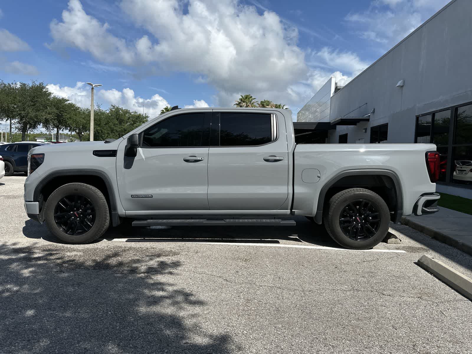 Thumbnail: 2024 GMC Sierra 1500 - 5