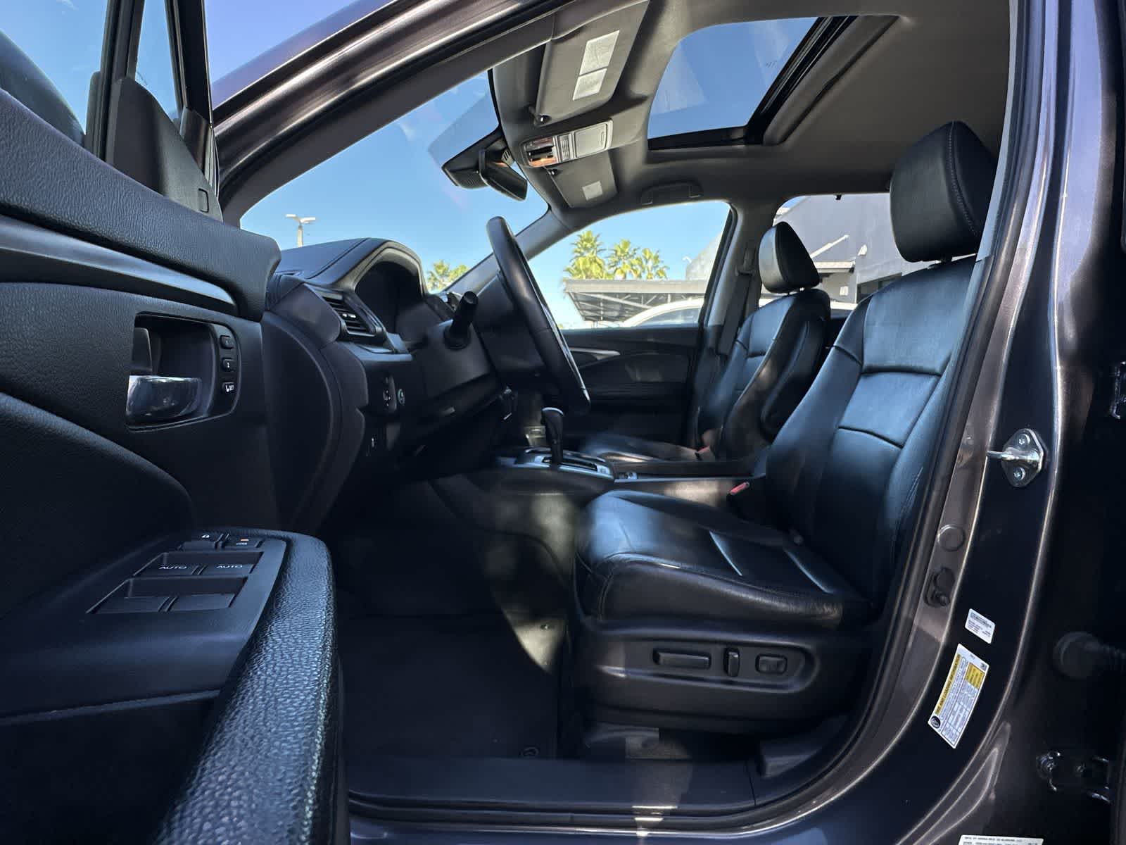 Thumbnail: 2019 Honda Pilot - 2