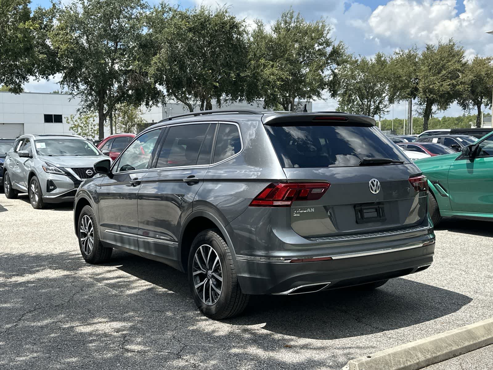 Thumbnail: 2020 Volkswagen Tiguan - 4