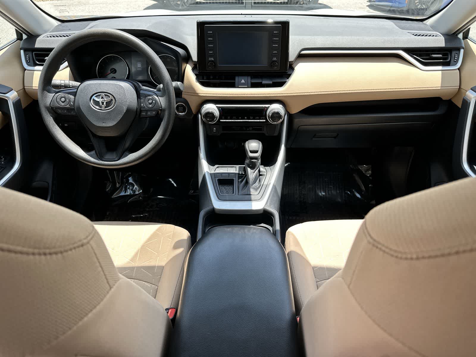 Thumbnail: 2019 Toyota RAV4 - 20
