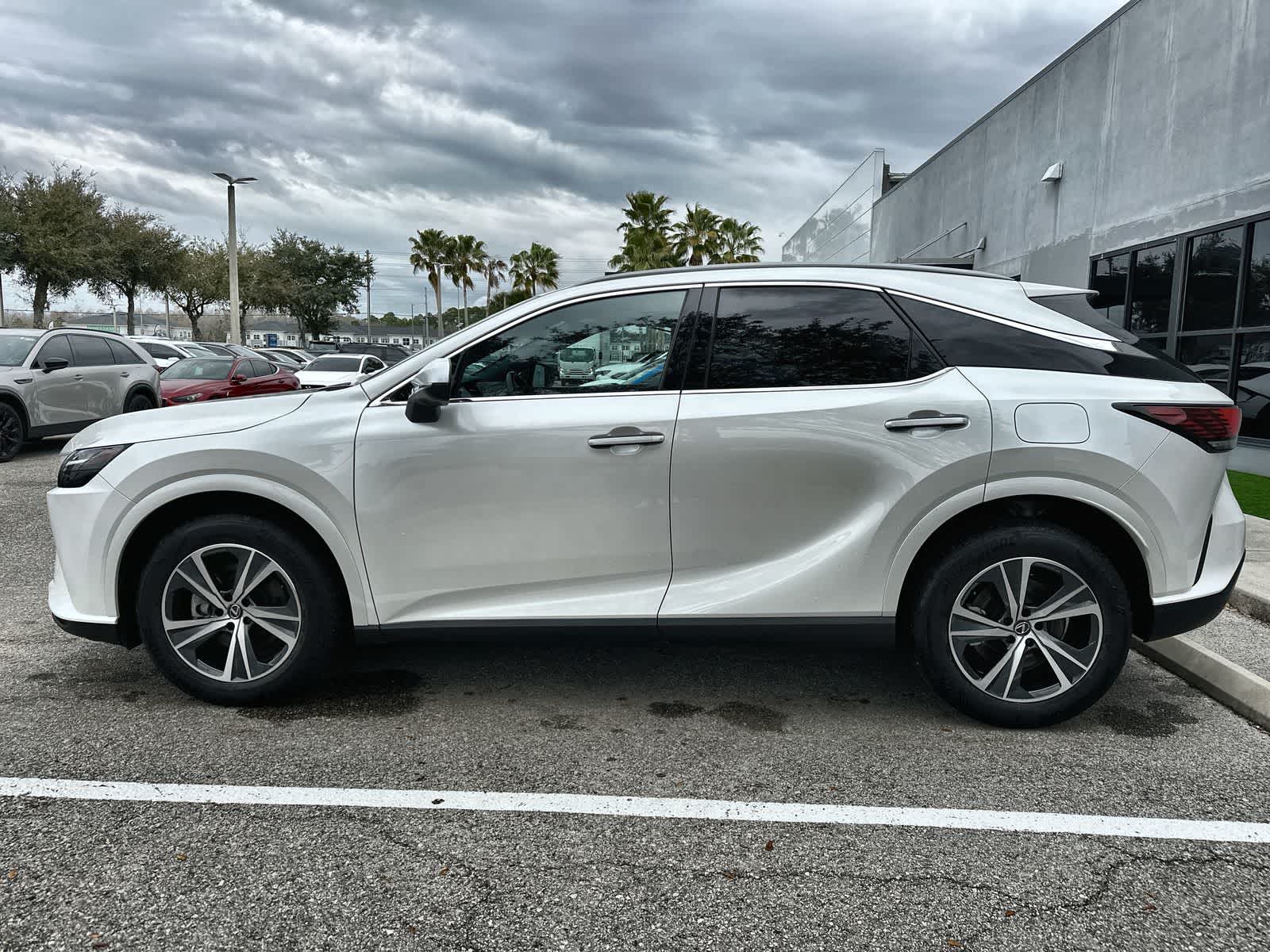Thumbnail: 2024 Lexus RX - 5